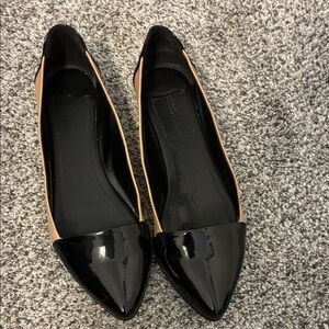 BCBGeneration Black and Tan Flats